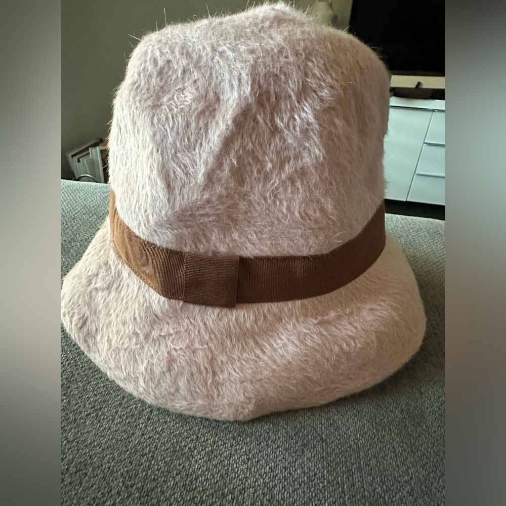 Barney’s Rabbit Hair hat pink - Picture 2 of 6